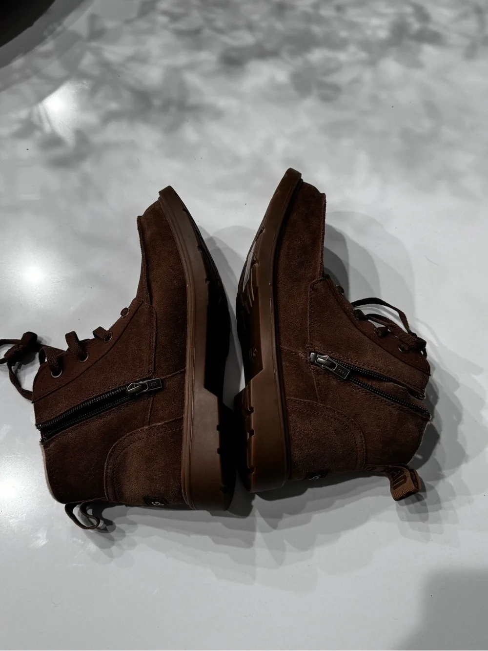 UGG Kids Chelham Weather Boot Boys Size 5 Never Worn No Box